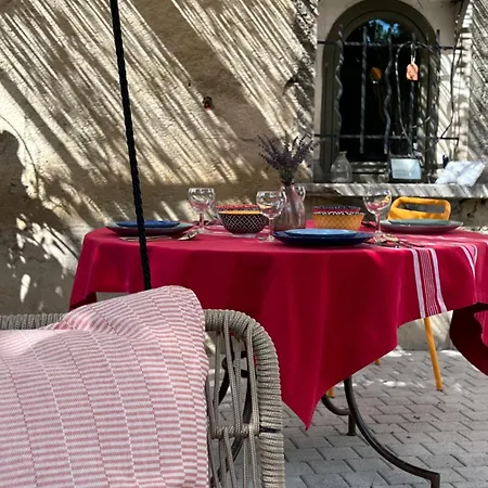別荘 La Tour De Guet Maison Atypique